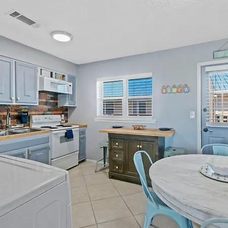 2Br Retreat With Pool, Near Beach And The Hangout Gulf Shores Exterior photo